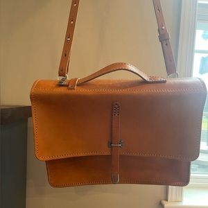 Billy Kirk leather messenger bag